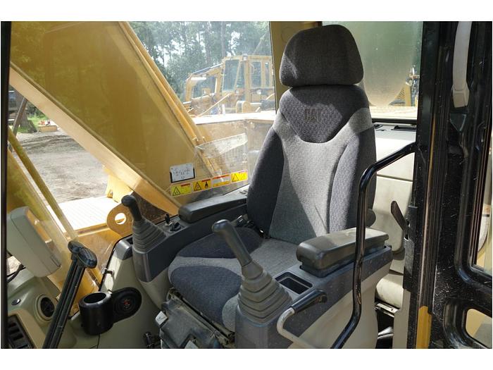 Used 2000 CATERPILLAR 320C L - EXCAVATORS