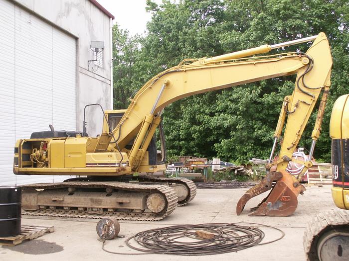 Used 2001 CATERPILLAR 320BL - EXCAVATORS