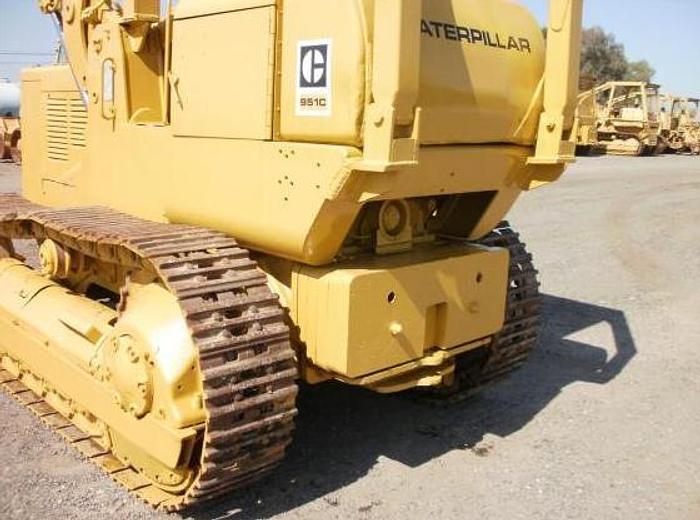 Used CATERPILLAR 951C(19H) - CRAWLER LOADERS