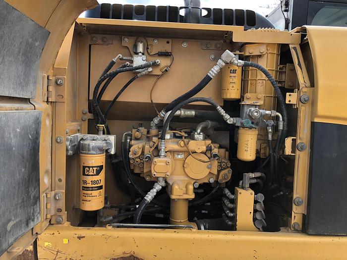 Used 2011 CATERPILLAR 320D - EXCAVATORS
