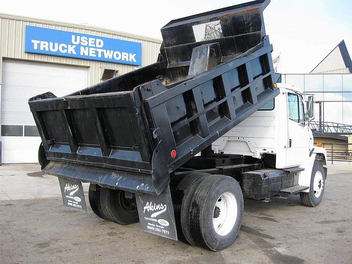 Used 1999 FREIGHTLINER FL70  - DUMP TRUCK