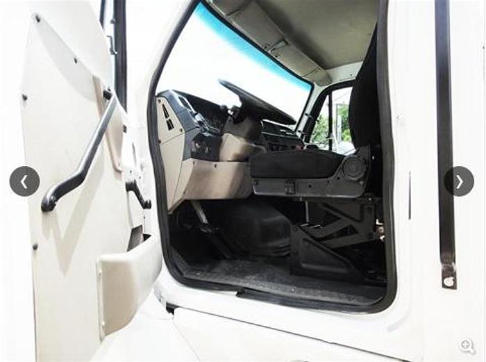 Used 2001 STERLING LT8500 - WATER TANK & WATER TRUCK