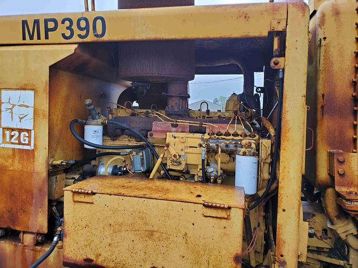 Used 1974 CATERPILLAR 12G - MOTOR GRADERS