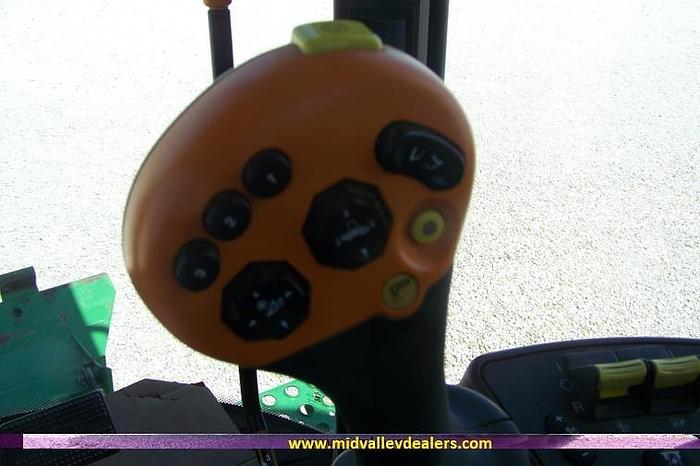 Used 2005 JOHN DEERE 9760 STS - COMBINES