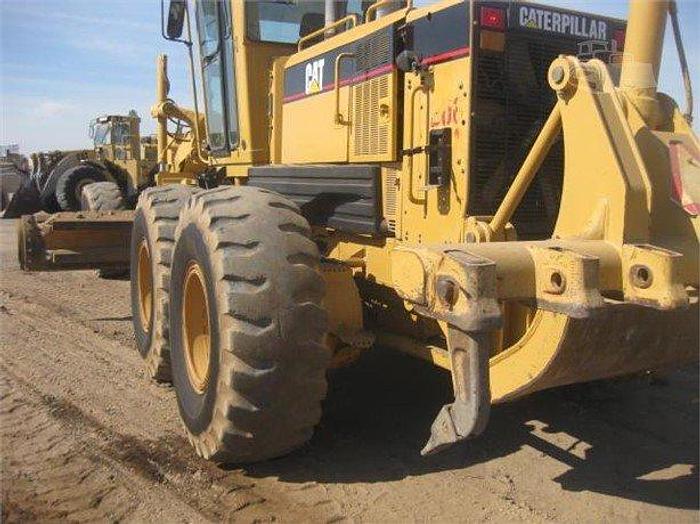 Used 1997 CATERPILLAR 14H - MOTOR GRADERS