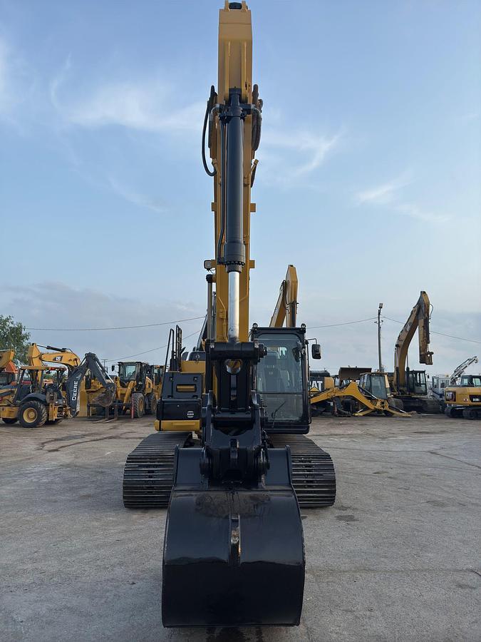 Used CATERPILLAR 320E - EXCAVATORS