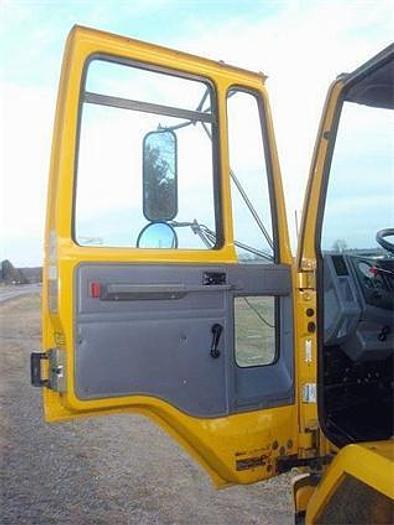 Used 1995  FORD CFT8000 - WATER TANK & WATER TRUCK