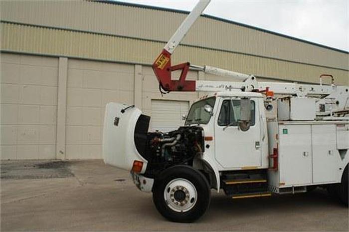 Used 2000 INTERNATIONAL 4900 - BUCKET TRUCK OR BOOM TRUCKS
