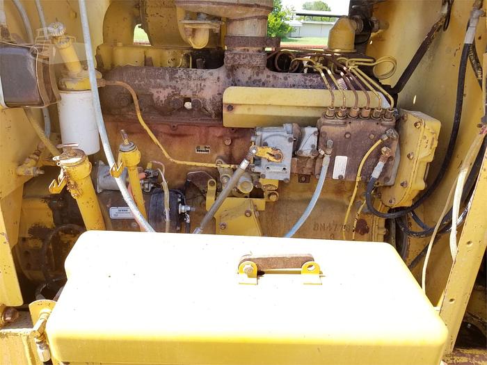 Used 1974 CATERPILLAR 12G - MOTOR GRADERS