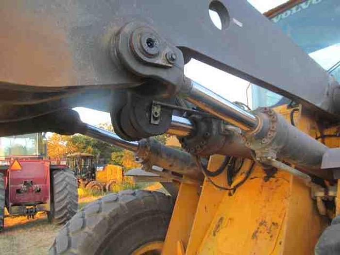 Used 2007 VOLVO L120E - WHEEL LOADERS