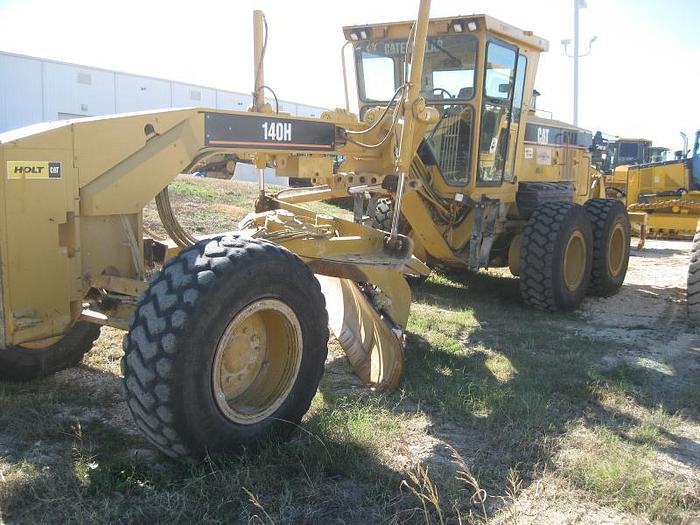 Used 2006 CATERPILLAR 140H - MOTOR GRADERS