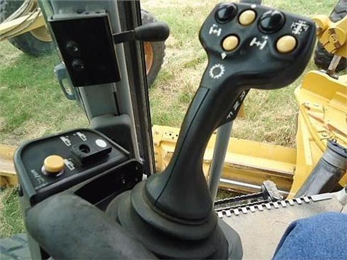 Used 2008 CATERPILLAR 140M - MOTOR GRADERS