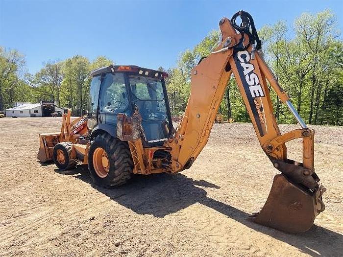 Used 2011 CASE 580 N - BACKHOES