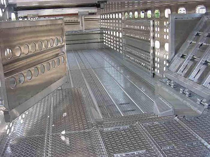 Used MERRITT 52 FT BY 102 - LIVESTOCK