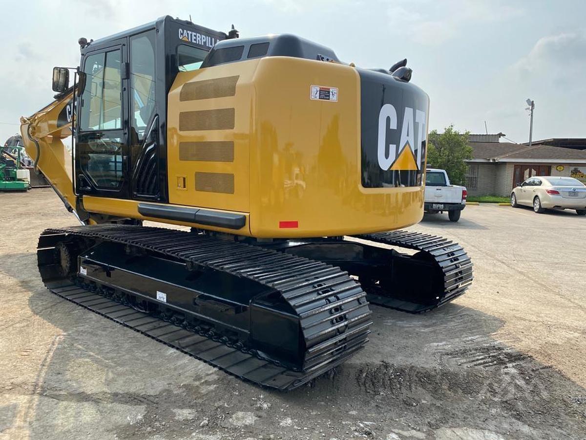 Used 2013 CATERPILLAR 320E