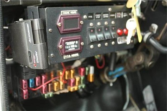 Used 2000 INTERNATIONAL 4900 - BUCKET TRUCK OR BOOM TRUCKS