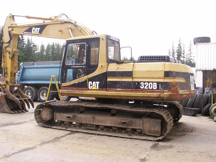 Used 2001 CATERPILLAR 320BL - EXCAVATORS