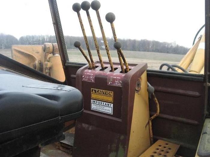 Used 1986 CASE 580E - BACKHOES