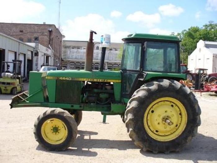 Used 1978 JOHN DEERE  4440  - TRACTOR