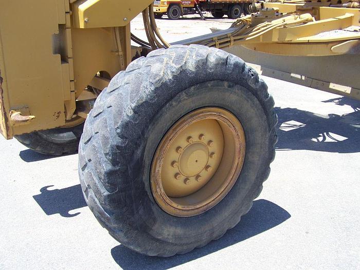 Used 2001 CATERPILLAR 12H - MOTOR GRADERS