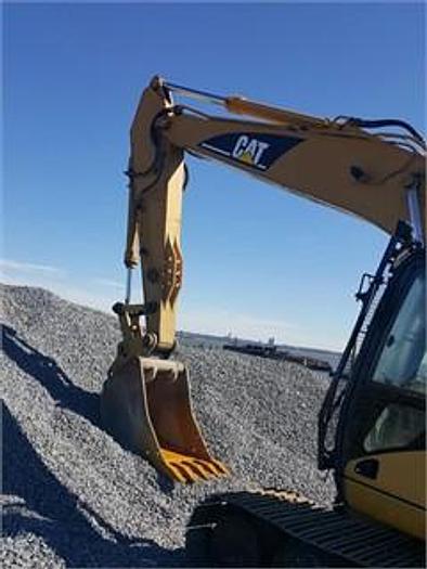 Used 2004 CATERPILLAR 320CL - EXCAVATORS