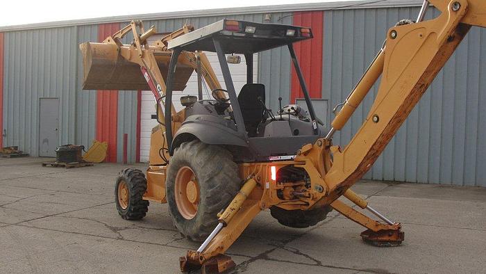 Used 2003 CASE 580M - BACKHOES