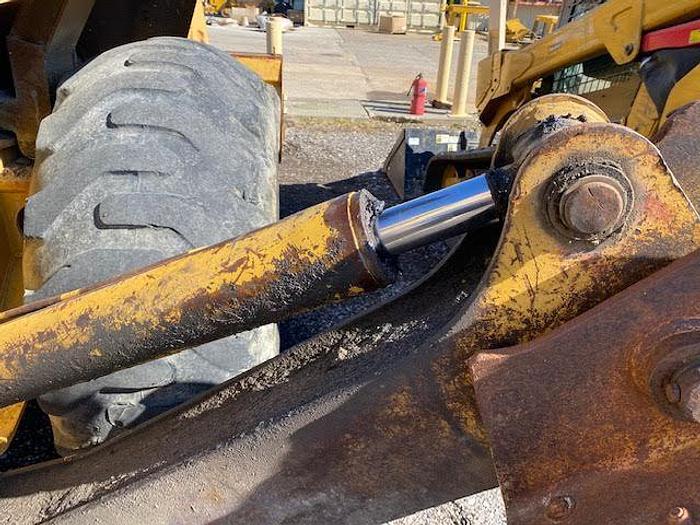 Used 1993 CATERPILLAR 446B - BACKHOES