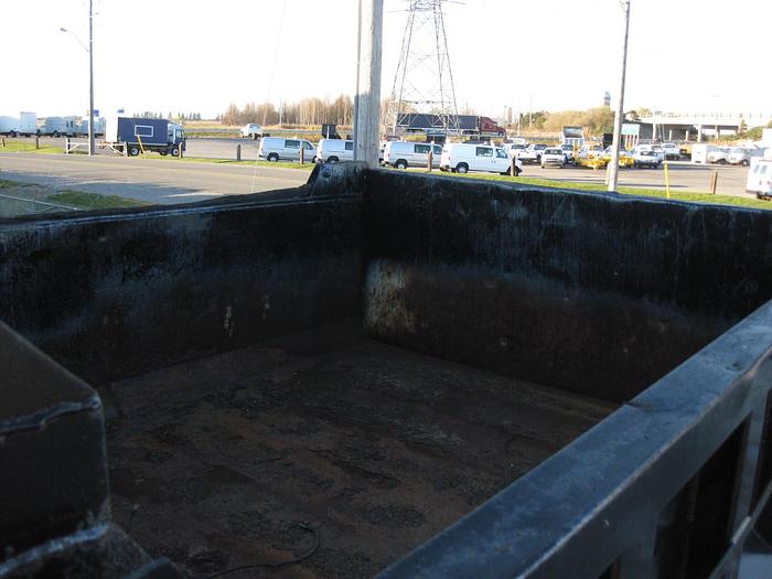 Used 1999 FREIGHTLINER FL70  - DUMP TRUCK