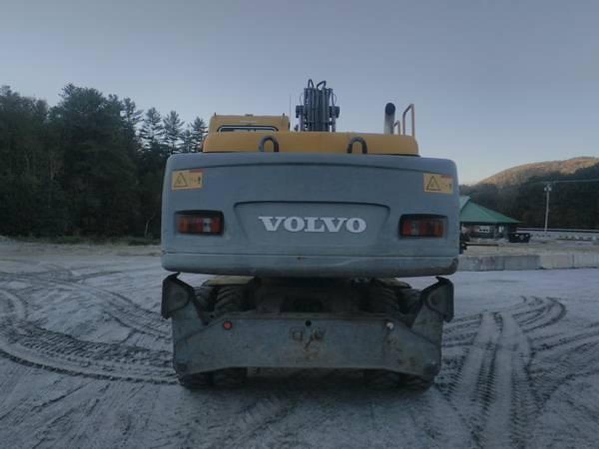 Used 2007 VOLVO EW180C