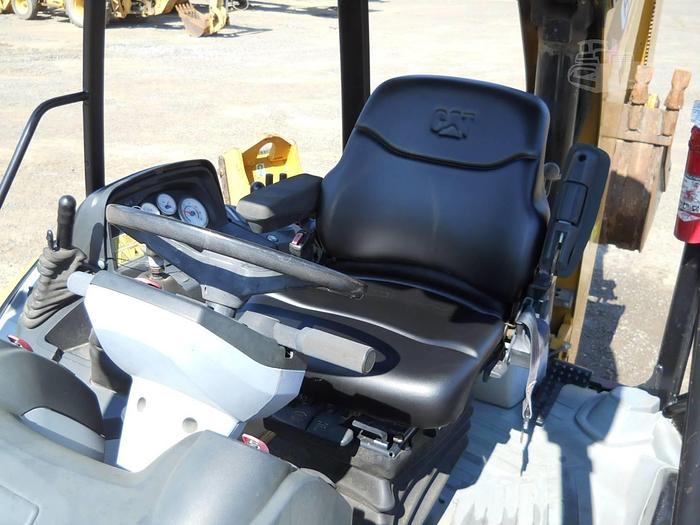 Used 2011 CATERPILLAR 416E - BACKHOES
