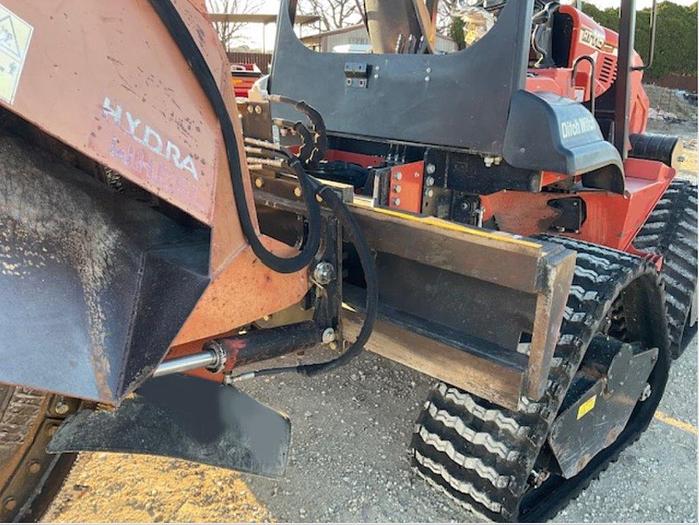 Used 2013 DITCH WITCH RT115 - TRENCHERS