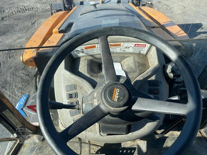 Used 2015 CASE 580 SN - BACKHOES
