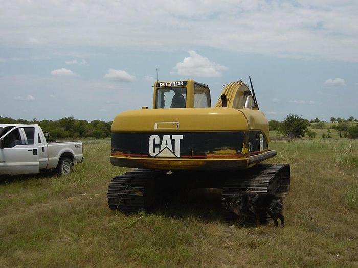 Used 2006 CATERPILLAR 320CL - EXCAVATORS