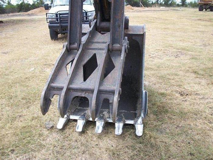 Used 2006 CATERPILLAR 320CL - EXCAVATORS