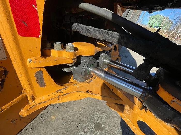 Used 2015 CASE 580 SN - BACKHOES