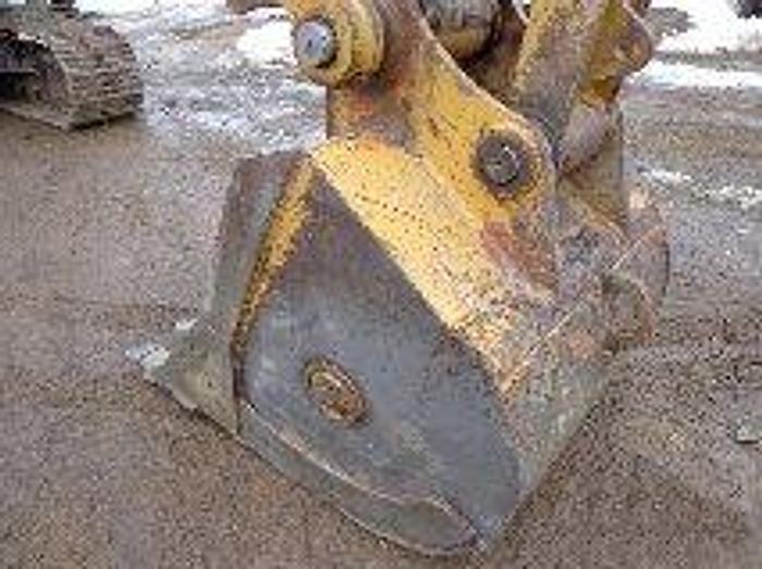 Used 2006 CATERPILLAR 330DL - EXCAVATORS