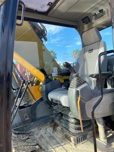 Used 2011 CATERPILLAR 320D LRR - EXCAVATORS
