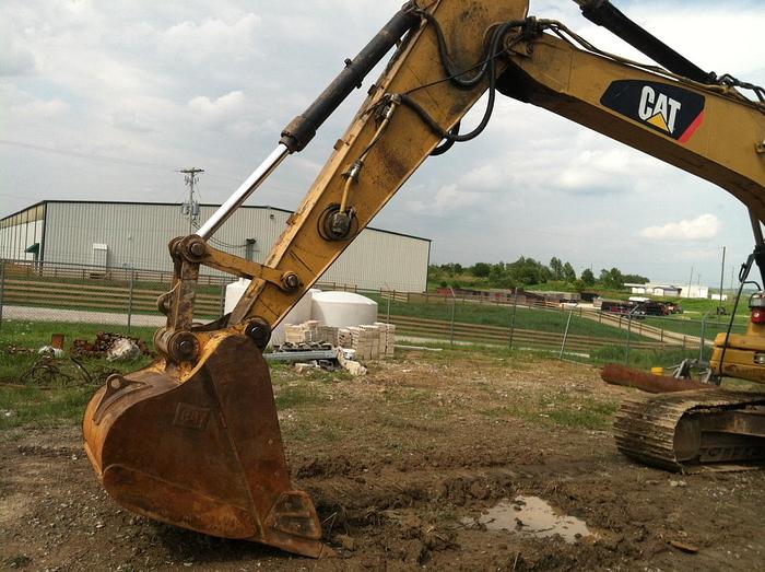 Used 2007 CATERPILLAR 320DL - EXCAVATORS