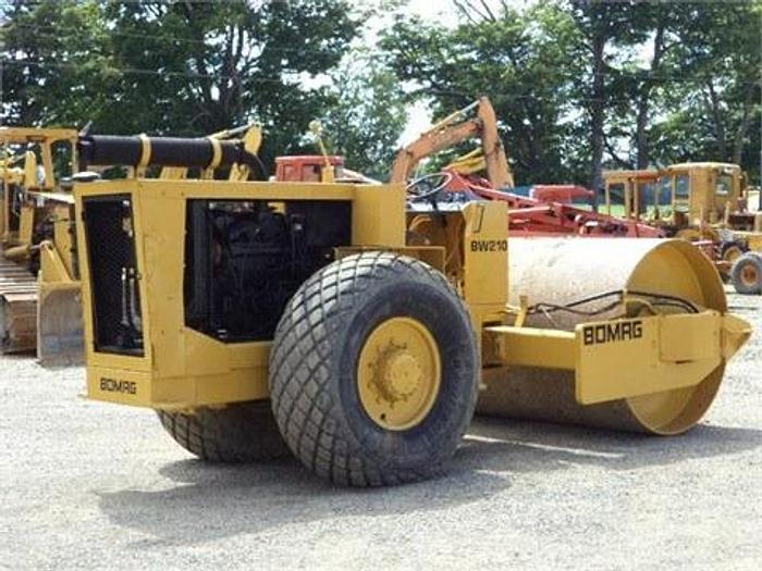 Used BOMAG BW210 - COMPACTORS