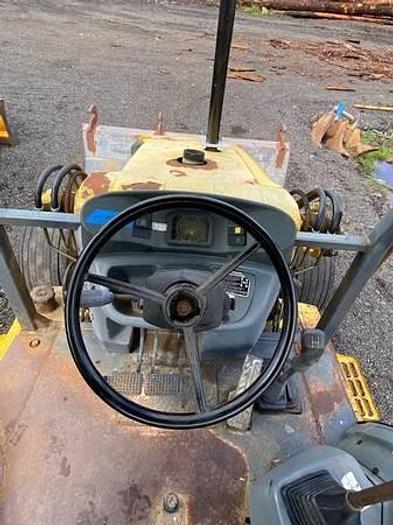 Used 2001 NEW HOLLAND LB90 - BACKHOES