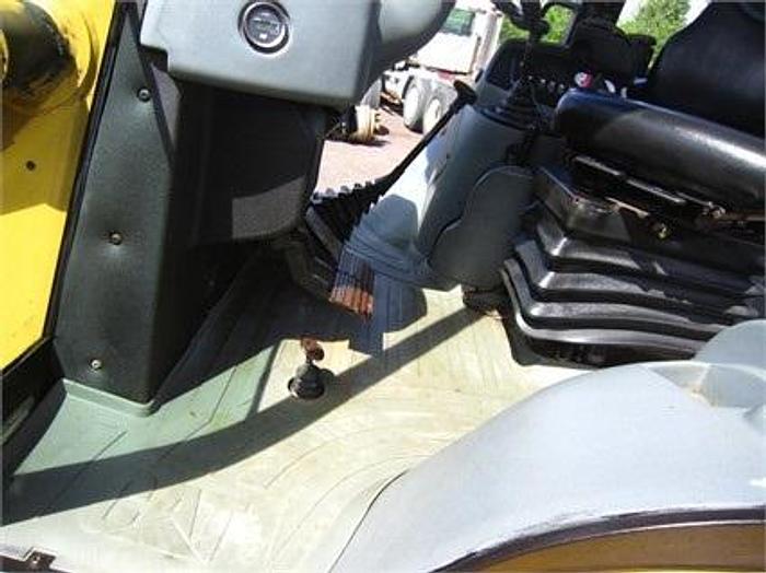 Used 2004 CATERPILLAR 420D - BACKHOES