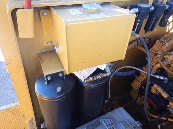 Used 2011 CATERPILLAR PM201(COLD PLANER) - PAVING EQUIPMENT