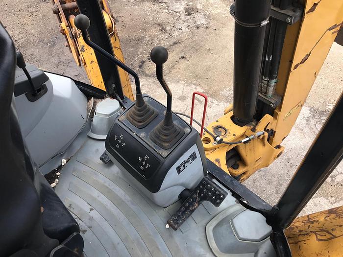 Used 2012 CATERPILLAR 416E - BACKHOES
