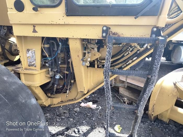 Used 2006 CATERPILLAR 14H - MOTOR GRADERS