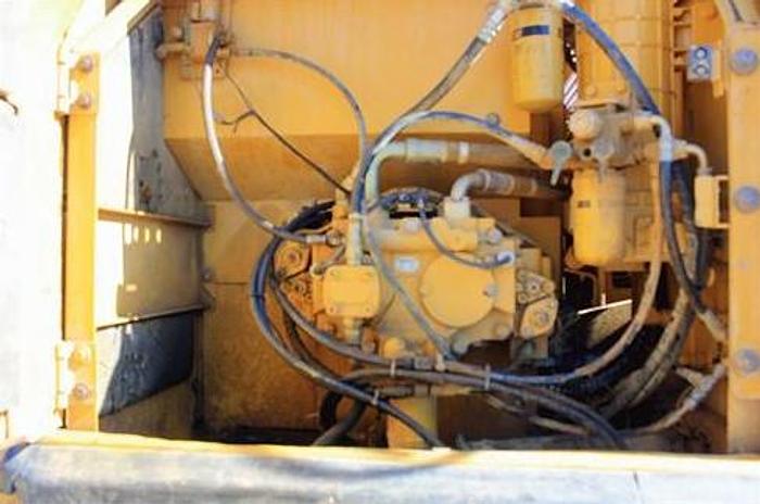 Used 2002 CATERPILLAR 320CL - EXCAVATORS