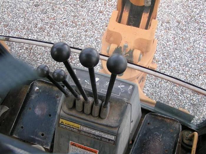 Used 2000 CASE 580L II - BACKHOES