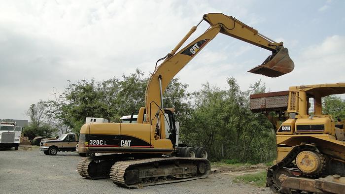 Used 2006 CATERPILLAR 320CL - EXCAVATORS