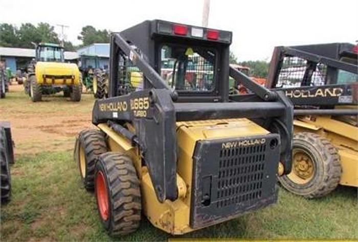 Used 1995 NEW HOLLAND LX665 - SKID STEER LOADERS