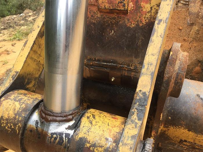 Used 2013 CATERPILLAR 320E - EXCAVATORS