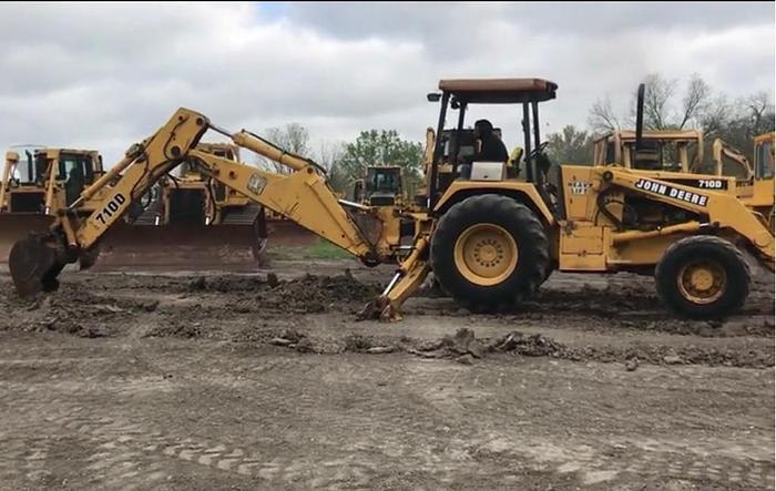 Used 1996 JOHN DEERE 710D - BACKHOES